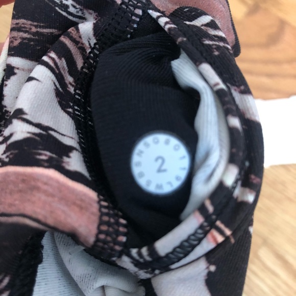 Lululemon High Rise Wunder Under Splash leggings - Picture 7 of 7